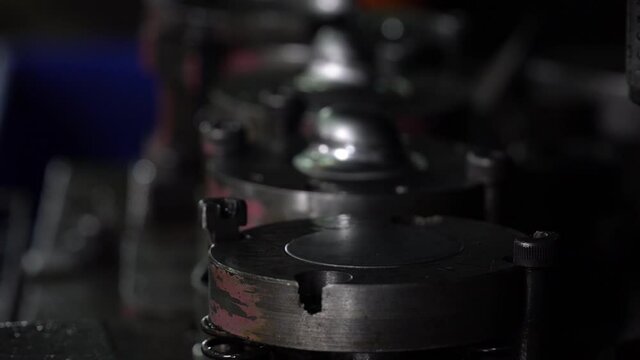 Automatic hydraulic press stamping machine and  press mold bowl metal  in manufacturing process