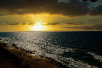 atardecer en el mediterraneo 