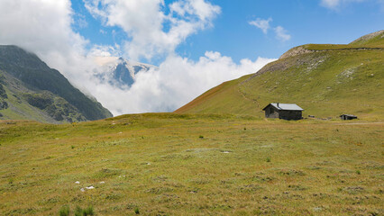 randonnée au plateau d'emparis, massif des écrins