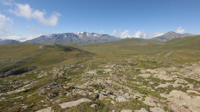 randonn&eacute;e au plateau d'emparis, massif des &eacute;crins