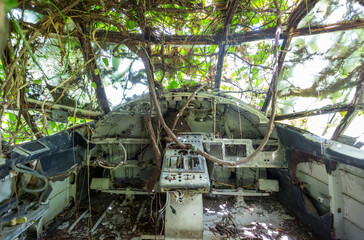 abandoned  aircraft at Pearls airport, Grenada - obrazy, fototapety, plakaty