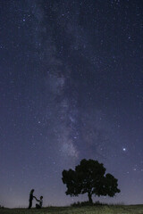 Fototapeta premium Amor bajo las estrellas