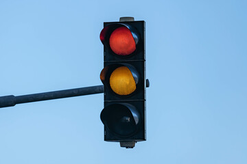 Ampel auf rot und gr&uuml;n