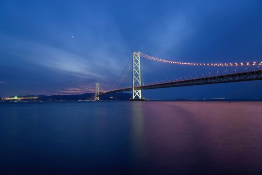 明石海峡大橋のライトアップ情景＠神戸、兵庫