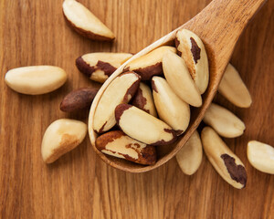 Spoon with Brazil nuts