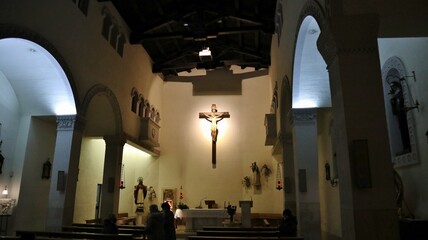 Campobasso - Interno della Chiesa di San Leonardo