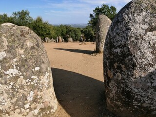 Cromlech des Almendres, près d'Evora, au sud du Portugal, région de l'Alentejo
