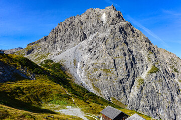 Seekopf Gipfel über dem Lünersee in Vorarlberg 