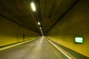 Pfändertunnel auf der Autobahn A 14 bei Bregenz, Fahrtrichtung Deutschland