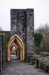 Torturm einer historischen Burgruine in Arnsberg im Sauerland