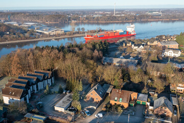 Schiff im Nord-Ostsee-Kanal