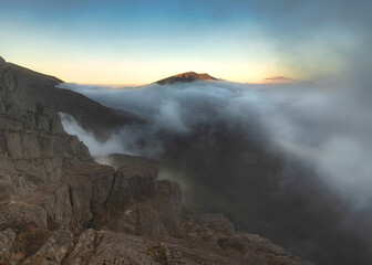 fog in the mountains y garn