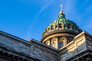 Obraz premium The dome of Kazan Cathedral against the background of the blue sky. St. Petersburg. Russia.