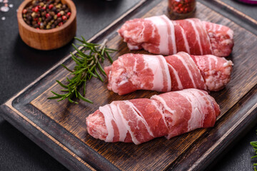 A delicious dish of pork mince wrapped with delicious pieces of bacon
