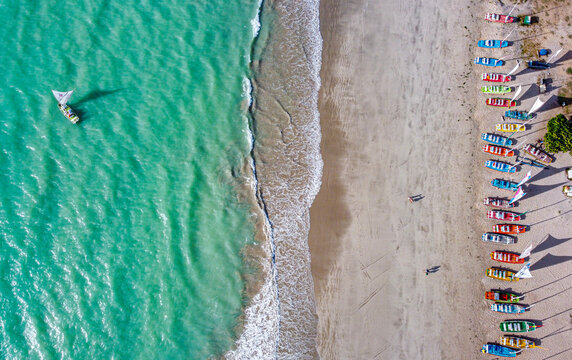 Pajussara Beach in the city of Macei&oacute;, Alagoas and its traditional rafts, it is worth hiring this tour and enjoy all of nature and the blue sea