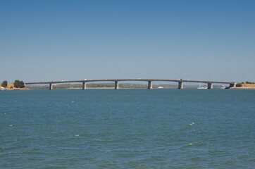 Obraz premium The Captain Cook Bridge is concrete girder bridge for motor vehicles, pedestrians and bicycles, that crosses the Georges River in southern Sydney