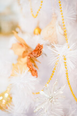 wedding rings on a veil