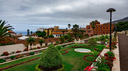 Obraz premium View of flower beds in Victoria Gardens in La Orotava, Tenerife