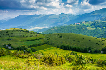 Obraz premium Landscape along the road from Norcia to Cittareale, Umbria