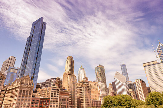 Skyline Chicago, new and old skyscrapers.