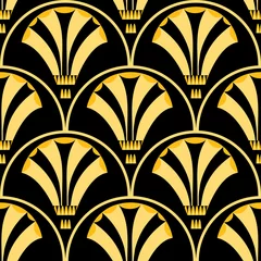 Gordijnen Art Deco gestileerde bloemen schaal vector naadloze patroon achtergrond. Zwart goud abstracte geometrische achtergrond van de jaren 1920 met gouden waaiervormige bloemen en lineaire schalen vormen. Herhaal voor feest © Gaianami  Design