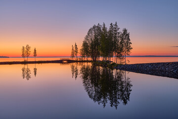 Obraz na płótnie Canvas Sunset inside lagoon