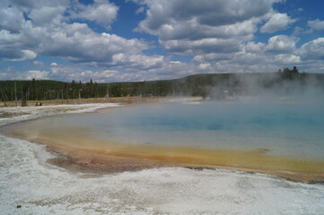 Thermal lake geyser at Yellowstone National Park