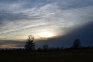 Obraz na płótnie Canvas Cloudy Sunset