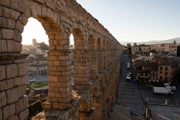 Vista del acueducto de Segovia, España