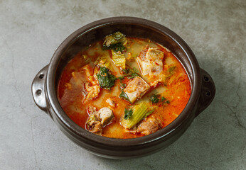 Ugeojigalbitang, Korean Cabbage and Short Rib Soup : Napa cabbage leaves slowly simmered in a beef rib stock and seasoned with doenjang (soybean paste). Ugeoji refers to the green outer layer of Napa 