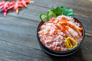 紅ズワイガニの海鮮丼