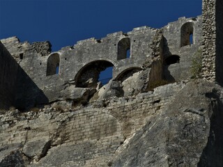 Ruinen Mauern der Burg / Chateau des Baux in Les-Baux-de-Provence