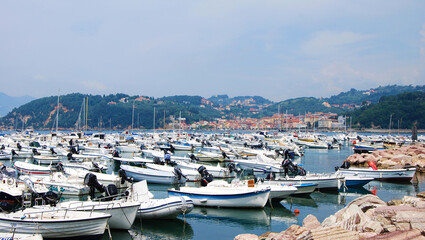 Il porto di Lerici in provincia di La Spezia, Liguria, Italia.