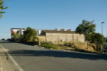 Vista de una localidad de la Zona Baja Montaña, que se encuentra en el este de Navarra, haciendo frontera con Aragón. Capital de la Zona : Sangüesa.