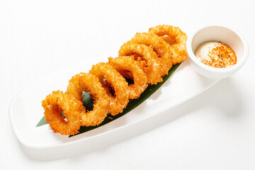 Deep Fried Calamari Rings with sauce