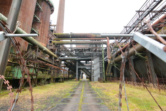 Stahlwerk Images – Browse 2,450 Stock Photos, Vectors, and Video