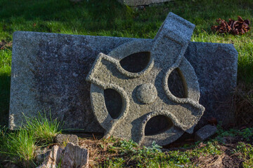 Glasnevin Cementery, Dublin through the lens , walking around the cemetery, graveyard avenues,...
