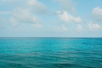 Fototapeta na wymiar View of beautiful blue waters, Isla Mujeres, Mexico