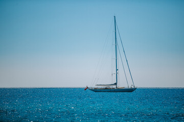 Fototapeta premium Luxury sailing yacht off the coast of Maui, Hawaii, USA