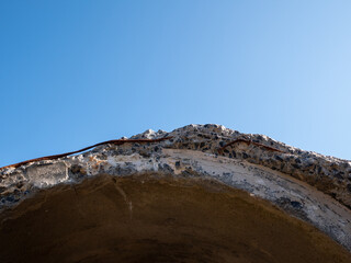 壊れたコンクリート管