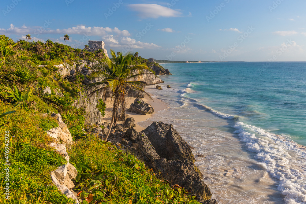 Poster White sand beach and ruins of Tulum, Yuacatan, Mexico