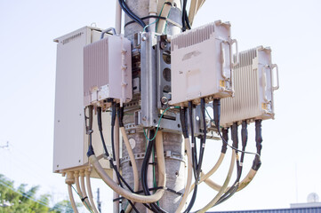 屋外　電気ボックス　点検