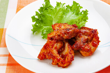 家庭料理　鶏肉のバーベキューソース焼き　玉ねぎとケチャップで甘辛　日本