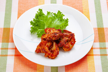 家庭料理　鶏肉のバーベキューソース焼き　玉ねぎとケチャップで甘辛　日本