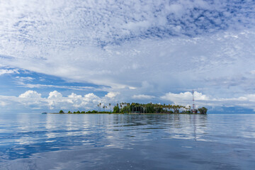 Sibuan island with turquoise water and beautiful beach, Borneo