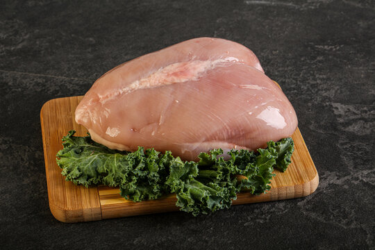 Whole skinless chicken breast fillet