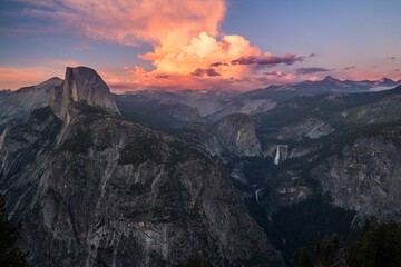 Naklejka premium Halfdome from Glacier point, Yosemite national park, California