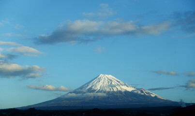 Fototapeta premium 早朝の富士山