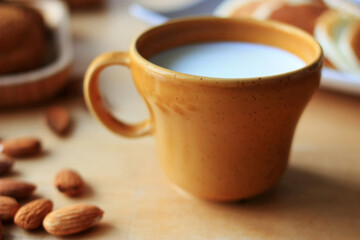 Nuts and milk for healthy nutrition