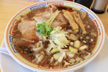 サバ風味の醤油ラーメン